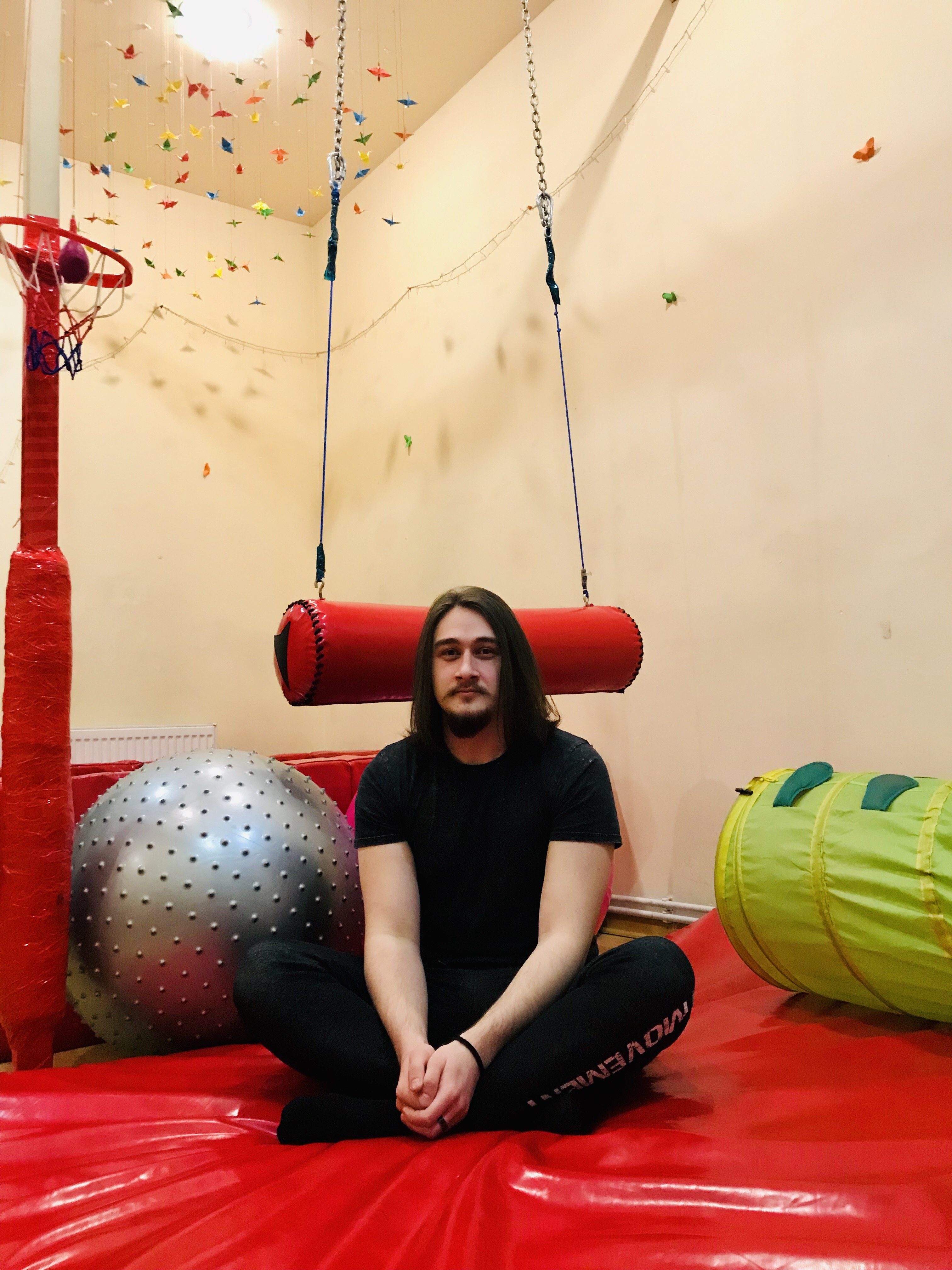 რა არის და რით განსხვავდება „ტანტრუმი“ და “მელთდაუნი“?